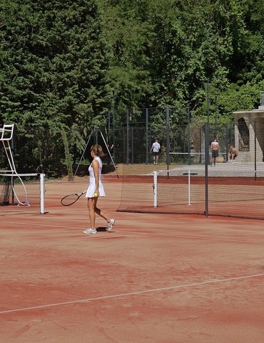 Tennis & Yoga au Château de Fontager