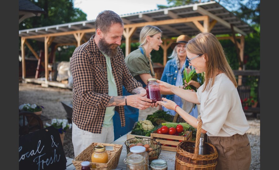 Marché saveurs et créations à Mauves