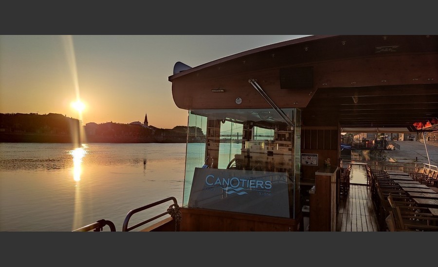 Sunset tour - Apéro sur l'eau avec Les Canotiers_Tournon-sur-Rhône