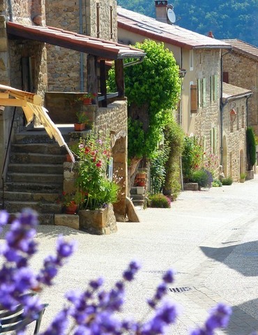 Visite guidée nocturne de Boucieu le Roi