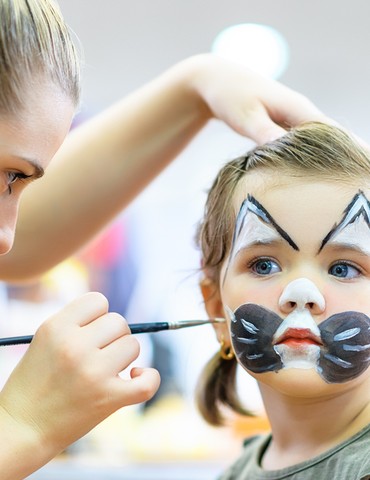 Ateliers maquillage et sculpteur de ballons - Destination Noël à Tournon