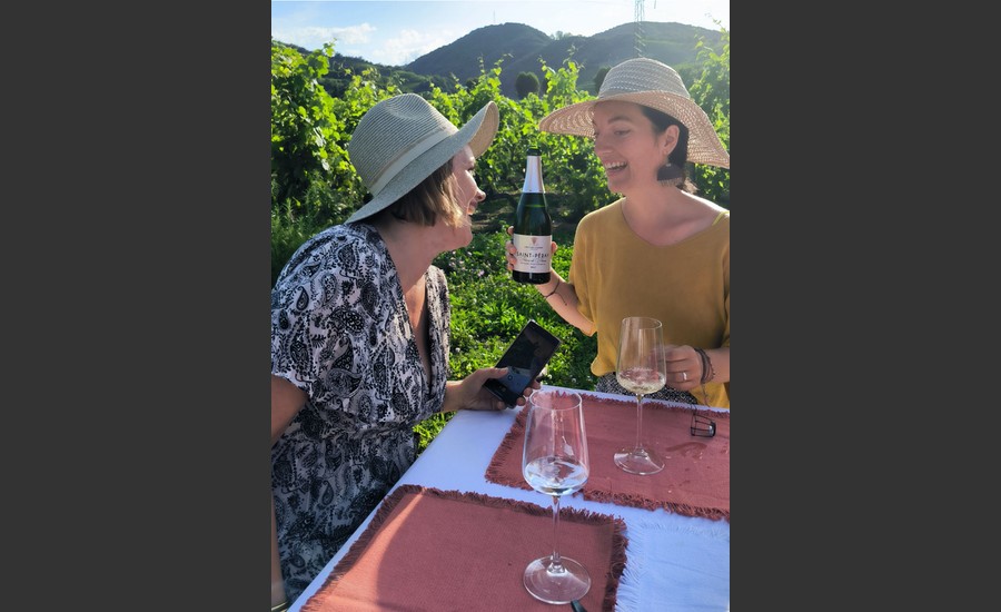 Atelier d'auto-massage et dégustation de vin dans les vignes -,_Tournon-sur-Rhône