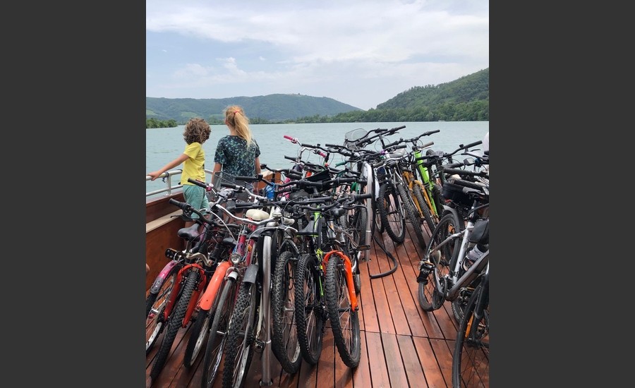 Croisière des trois Châteaux vers Valence avec Les Canotiers transport vélo