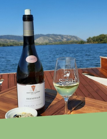 Apéro sur l'eau entre Saint-Joseph et Hermitage - les Canotiers et Terre de Syrah