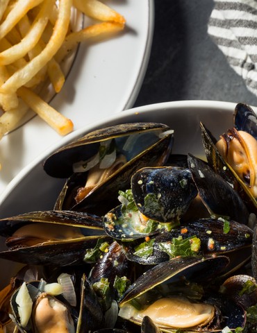 Soirée moule frites - Camping MAUI