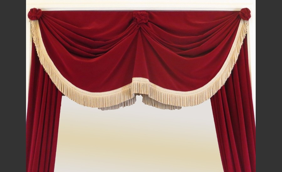 image montrant un rideau de théâtre